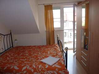 Проживание в семье Dandelion B&B Варшава Односпальная кровать в общем номере для мужчин и женщин-1